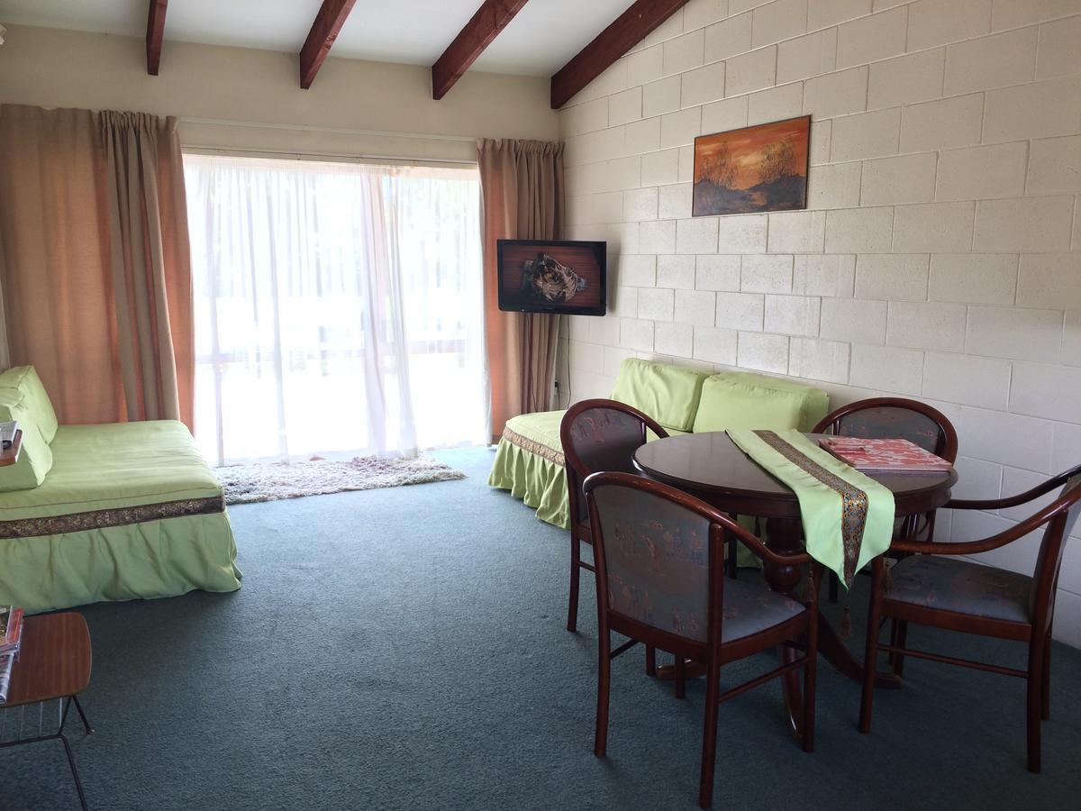 Katikati Motel Exterior photo